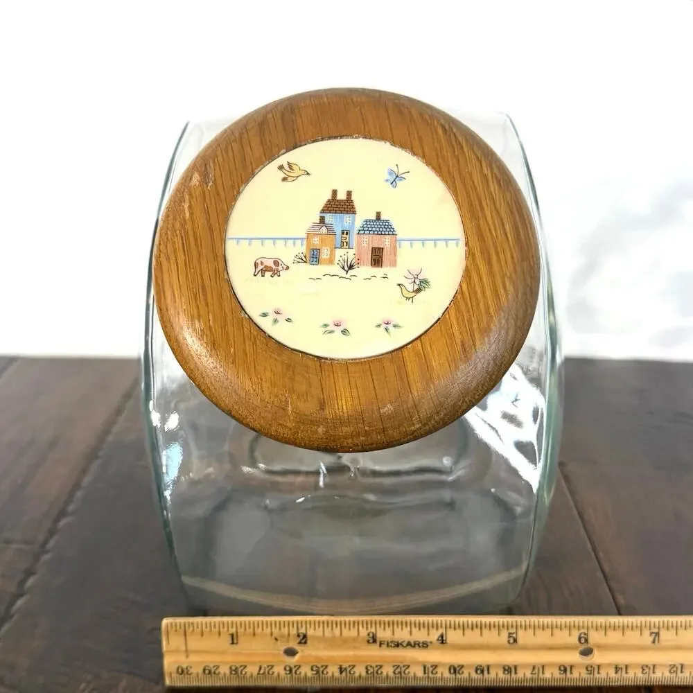 Vintage Heartland International Glass Canister with Wooden Lid